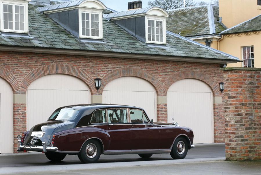  Rolls-Royce Phantom VI Limousine 1990 года  (фото 6 из 6)